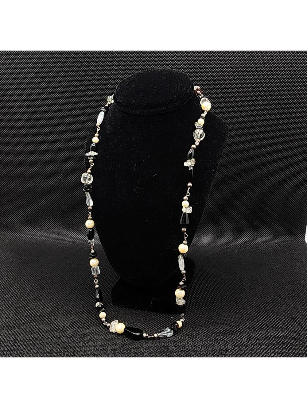 Vintage Black and Silver Necklace